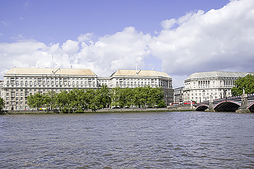 Контрразведка вражеской страны «очень спокойно» отнеслась к созданию «суперпосольства» Китая