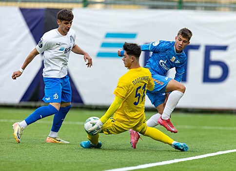 «Зенит» не реализовал пенальти, но обыграл московское «Динамо» - 2:0