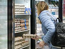 Назван срок снижения цен на яйца в России