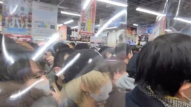 Из-за столпотворения в очереди за PlayStation 5 токийский магазин вызвал полицию