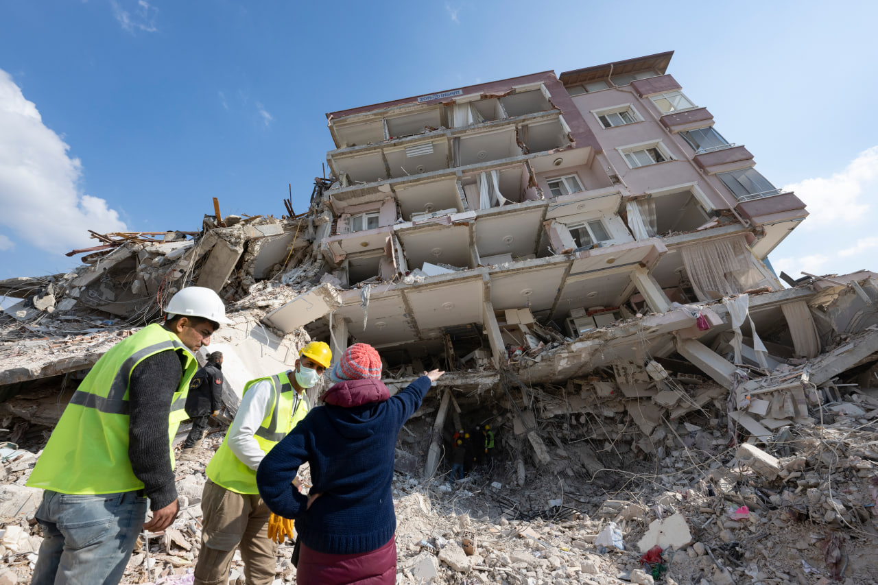 Будет ли землетрясение. Землетрясение в Турции 2023. Землетрясение в Турции 6 февраля 2023. Разрушение зданий.