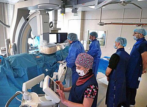 Подмосковные врачи провели эндоваскулярную операцию и спасли жительницу Волгограда