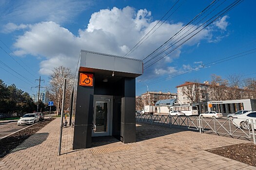 Прокуратура наказала мэрию Краснодара за недоступный лифт в подземнике на Красных Партизан
