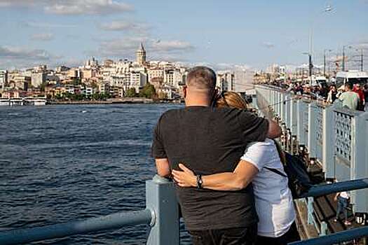 Восточные сладости. Россияне скупают недвижимость в Турции. Во сколько обойдется теплое море и «золотой» паспорт?