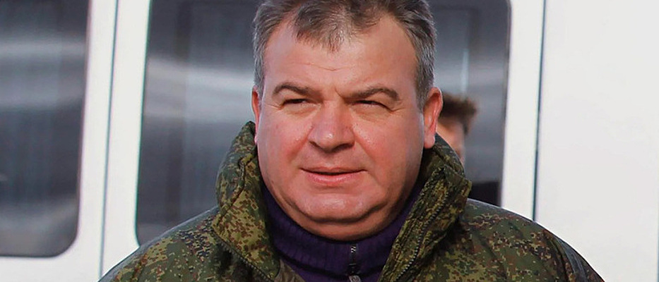 Брюнетка порномодель Сэнди