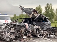 Под Новосибирском водитель Мазды пострадала в столкновении с грузовиком