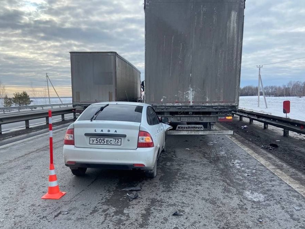 В Тюменской области в массовом ДТП пострадали женщина и ребенок - Рамблер/ авто