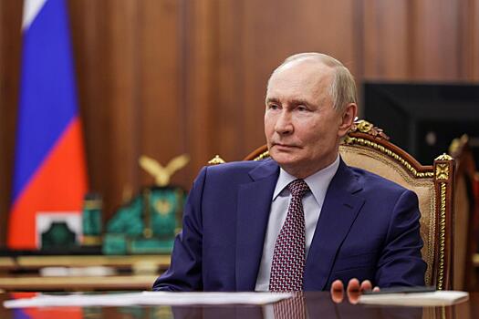 Путин встретился с бывшим президентом Казахстана Назарбаевым