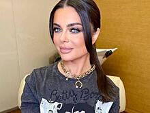 Под «Желтые тюльпаны»: Наташа Королева с пластмассовыми клипсами танцевала на банкете со Стасом Михайловым