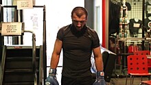 Брата Хабиба «задушили» в первом бою в UFC