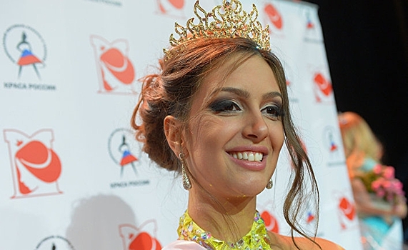 Воеводина рассказала об испорченном лице из-за уколов красоты