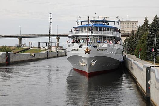 А по Волге вверх теплоход: готовимся к круизу, не выходя из дома