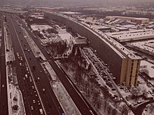 Коллапс на Варшавском шоссе: люди пешком идут по шоссе до метро