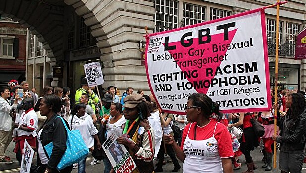 В Лондоне закрыли школу за нежелание преподавать тему ЛГБТ