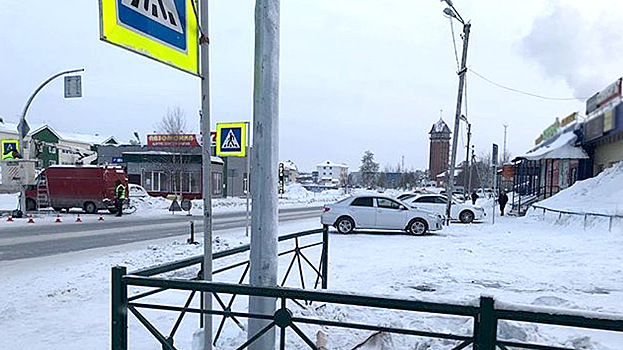 В Ноябрьске на «зебре», где сбили школьницу, установили дополнительные знаки