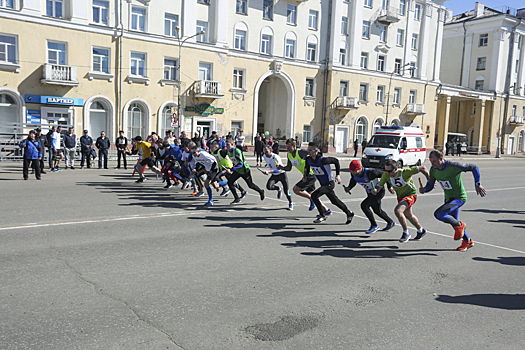 Воины-беломорцы приняли участие в первомайской легкоатлетической эстафете