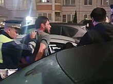 В Балашихе на видео сняли дебошира, который устроил драку после жесткого ДТП