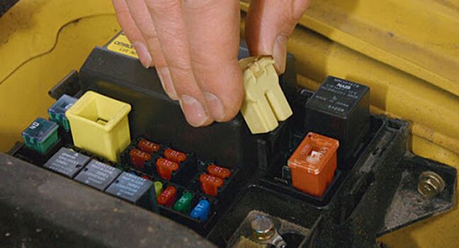 Зачем нужно отключать ABS зимой?