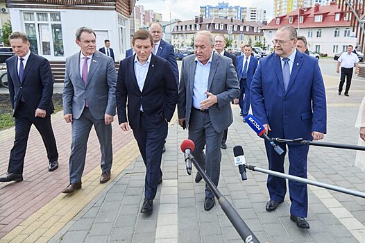 Андрей Турчак пообещал поддержать строительство социальных объектов в Городе Спутнике