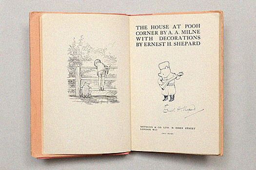 Винни-Пух в одной из первых книг был русским и носил ушанку