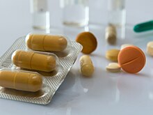 США за год сократили импорт китайских лекарств на 22%