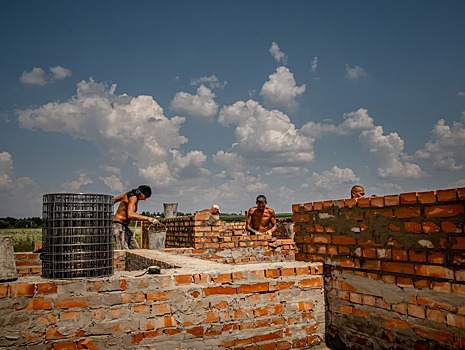 В этнодеревне строят новый храм