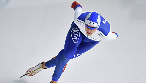 Российский конькобежец Юсков выиграл дистанцию 1500 метров