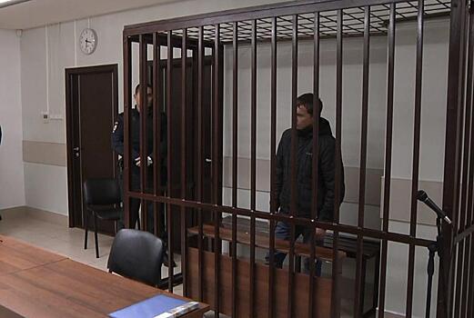 Итоги недели: задержание водителя, задавившего 10-летнюю девочку в Кирове, уголовные дела в отношении чиновников и «мусорная реформа»