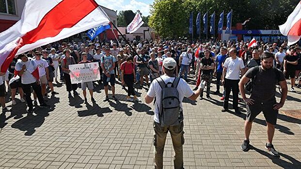 Польша готова помогать белорусской оппозиции только финансово