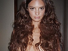 Ратаковски разделась в защиту абортов