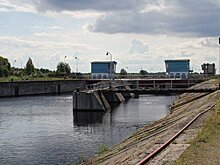 Теплоход сел на мель на Беломорканале