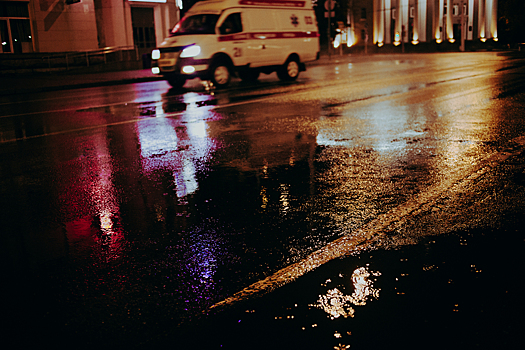 Буйный пациент угрожал фельдшеру скорой помощи в Новокузнецке расправой