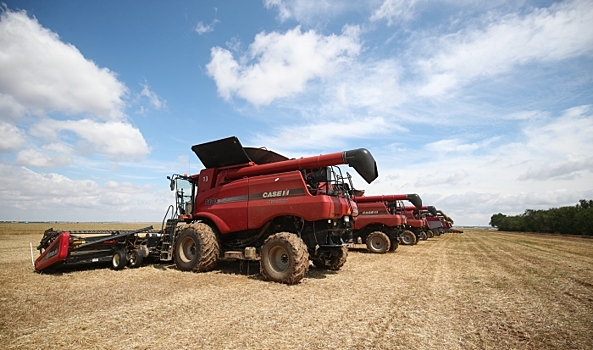 С начала 2024 года волгоградские аграрии приобрели 115 сельхозмашин