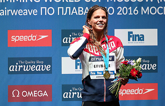 Ефимова победила на дистанции 100 м брассом на соревнованиях в Сиднее