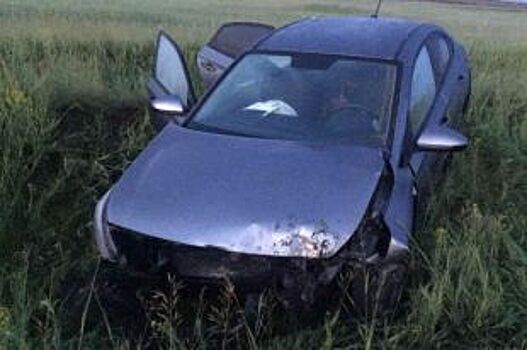 На трассе под Омском перевернулся Hyundai - погибли два человека