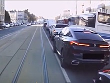 В администрации Калининграда прокомментировали аварию с трамваем и BMW