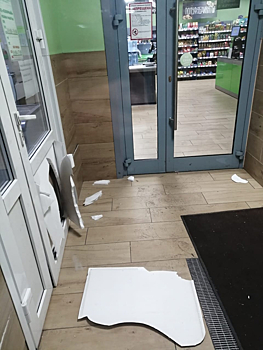 Кузбассовец ночью попытался проникнуть в супермаркет после кражи с бегством