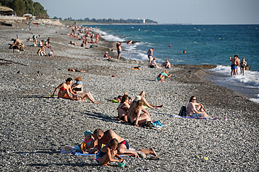 Россияне в Абхазии возмутились поведением туристов-«дикарей»