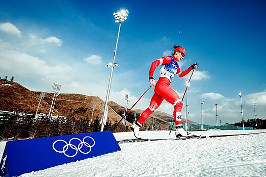 Лыжные гонки на Олимпиаде-2022 в Пекине: женская сборная России готовится к эстафете – кто попадёт в состав команды?