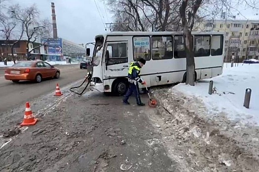 В Екатеринбурге водителя автобуса будут судить за тяжелые травмы у пассажирок