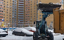 В Рязани убирают дворы и вывозят снег