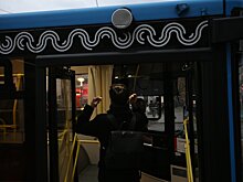 Тысячу автобусов оснастили динамиками для слабовидящих людей