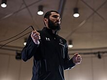 «Вид на миллион долларов». Бетербиев провёл тренировку в Грозном