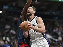 Домантас Сабонис получил травму задней поверхности правого бедра в матче с «Клипперс»