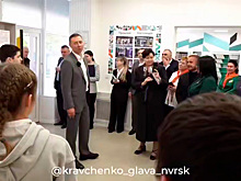 Андрей Кравченко проверил ход благоустройства и работу соцобъектов в Приморском внутригородском районе