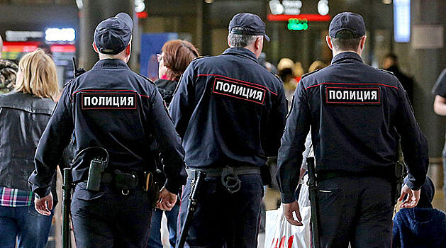 На продавщицу секс-шопа напали с ножом в Москве