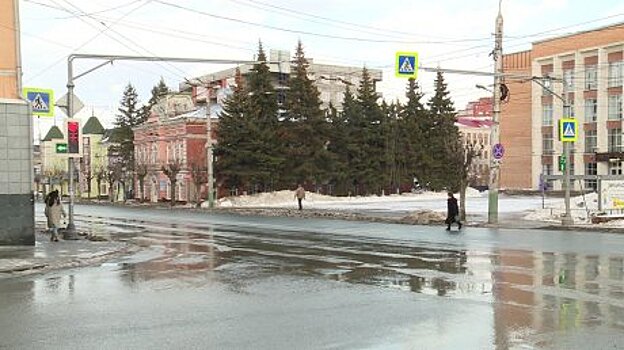 Пешеходы просят вернуть 4-ю зебру на перекрестке Горького и Кирова