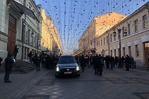 В Москве актера Бориса Плотникова проводили в последний путь аплодисментами