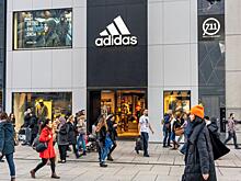 Adidas планирует увеличить число темнокожих сотрудников