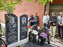 Выпускники Высшей комсомольской школы благоустроили могилу своего ректора Николая Трущенко в Нижнем Новгороде